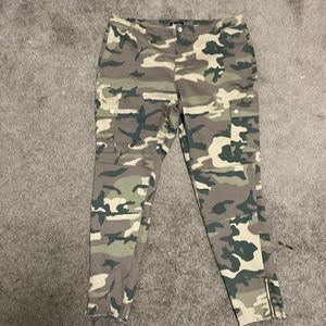 camo stretchy jean